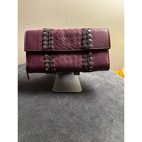 Bottega Veneta Purple Leather Long Snap Wallet w/ Woven Detail - Picture 2 of 15